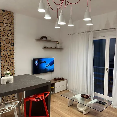 House Jagoda -first Row To The Sea