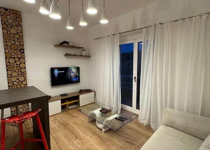 House Jagoda -first Row To The Sea *