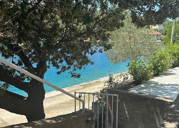 House Jagoda -first Row To The Sea Brbinj